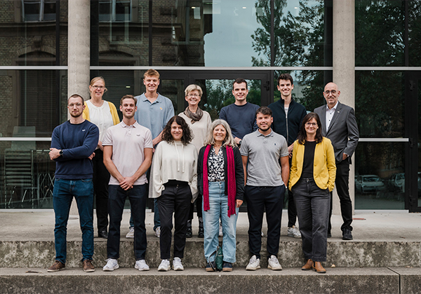 Dienstleistungseinheit Internationales (INTL) Gruppenfoto der Mitarbeitenden